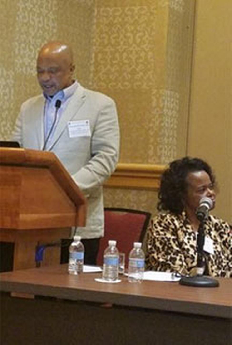 博士Chukiwudi Ekwemalor发表于2018年4月计划增加多样性(骄傲)年度会议在马里兰州。
